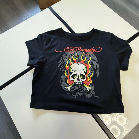 Ed Hardy Women's Black Crop Top - Skull & Flames Graphic - Size XL (NWOT) - Picture 6 of 9